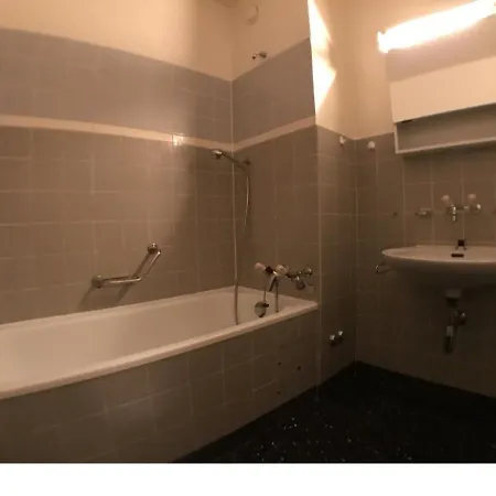 Gva Bernex - Homestay Tramwaytpg14 - Viarhôna * Genève